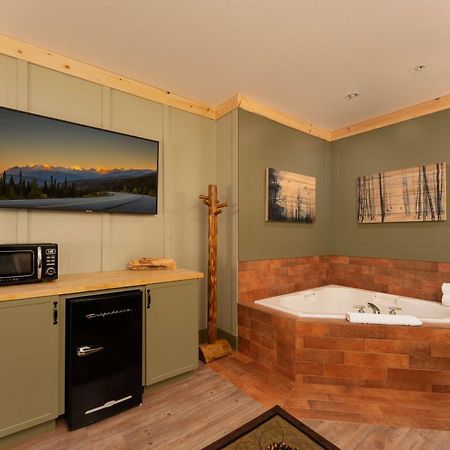 Prestige Harbourfront Resort, Worldhotels Luxury Salmon Arm Exterior foto