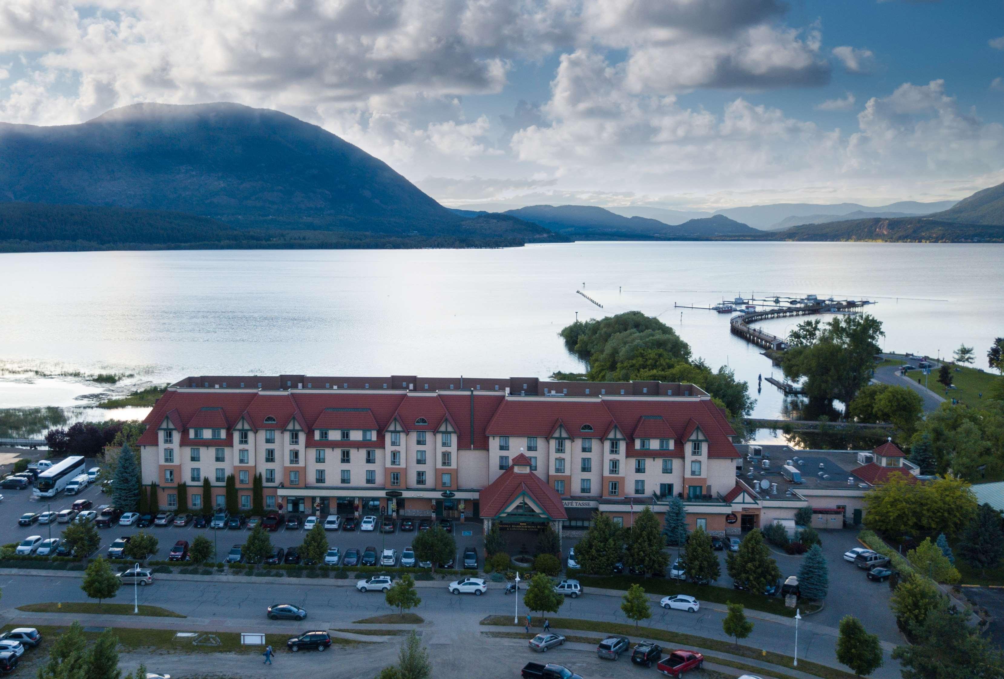 Prestige Harbourfront Resort, Worldhotels Luxury Salmon Arm Exterior foto